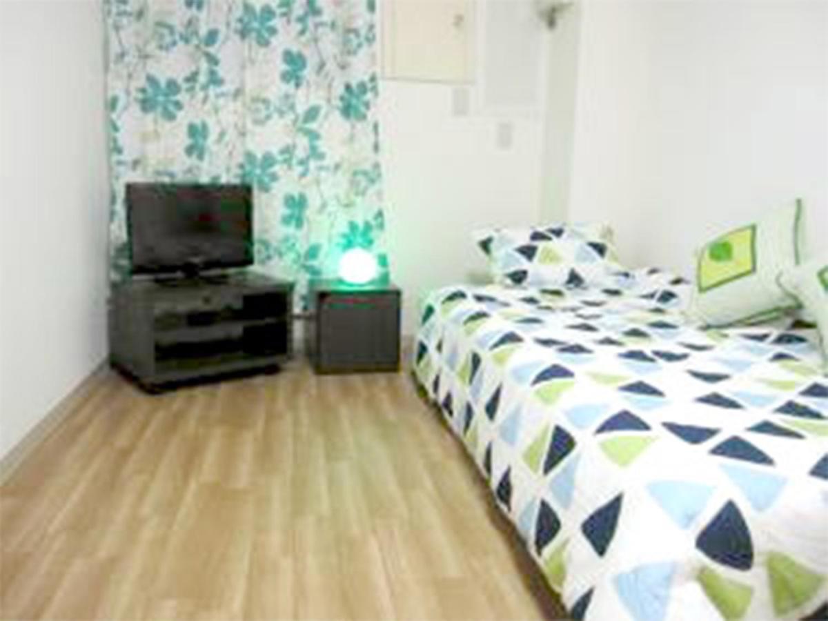Guest House Fukutomi - Female Only Naha Buitenkant foto