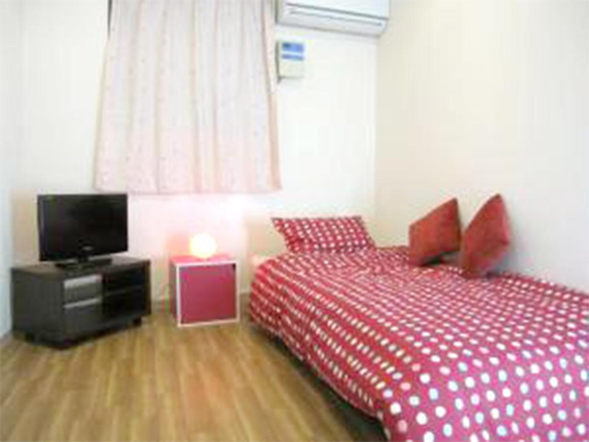 Guest House Fukutomi - Female Only Naha Buitenkant foto